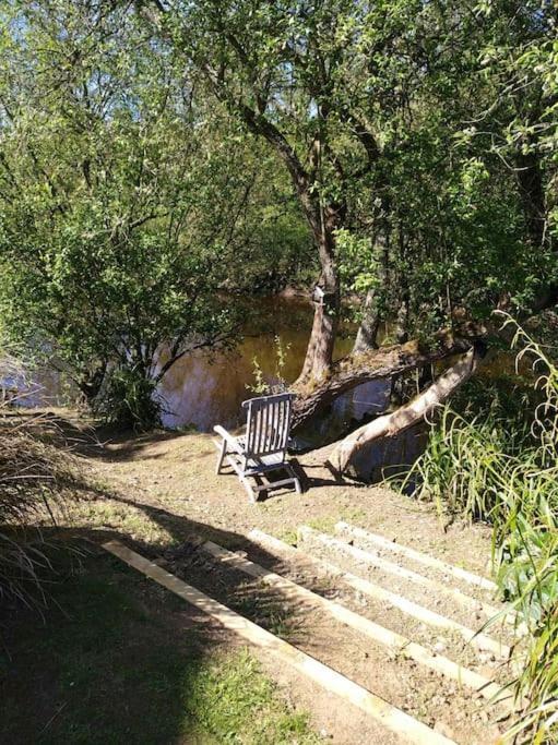Lodge Avec Vue Sur La Riviere Lannion Kültér fotó