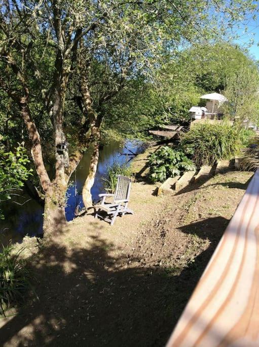 Lodge Avec Vue Sur La Riviere Lannion Kültér fotó