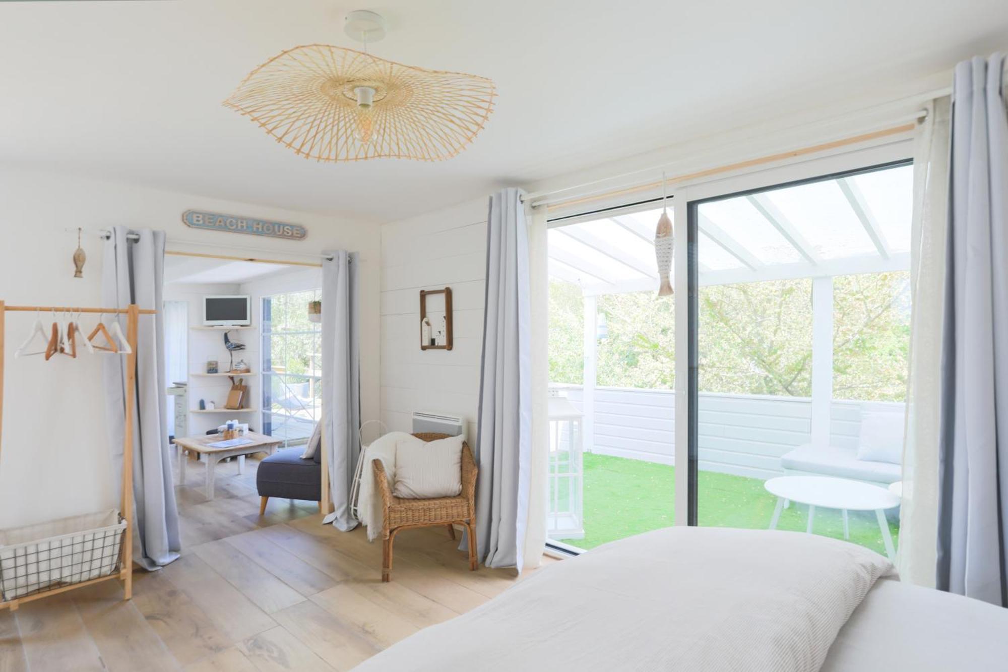 Lodge Avec Vue Sur La Riviere Lannion Kültér fotó